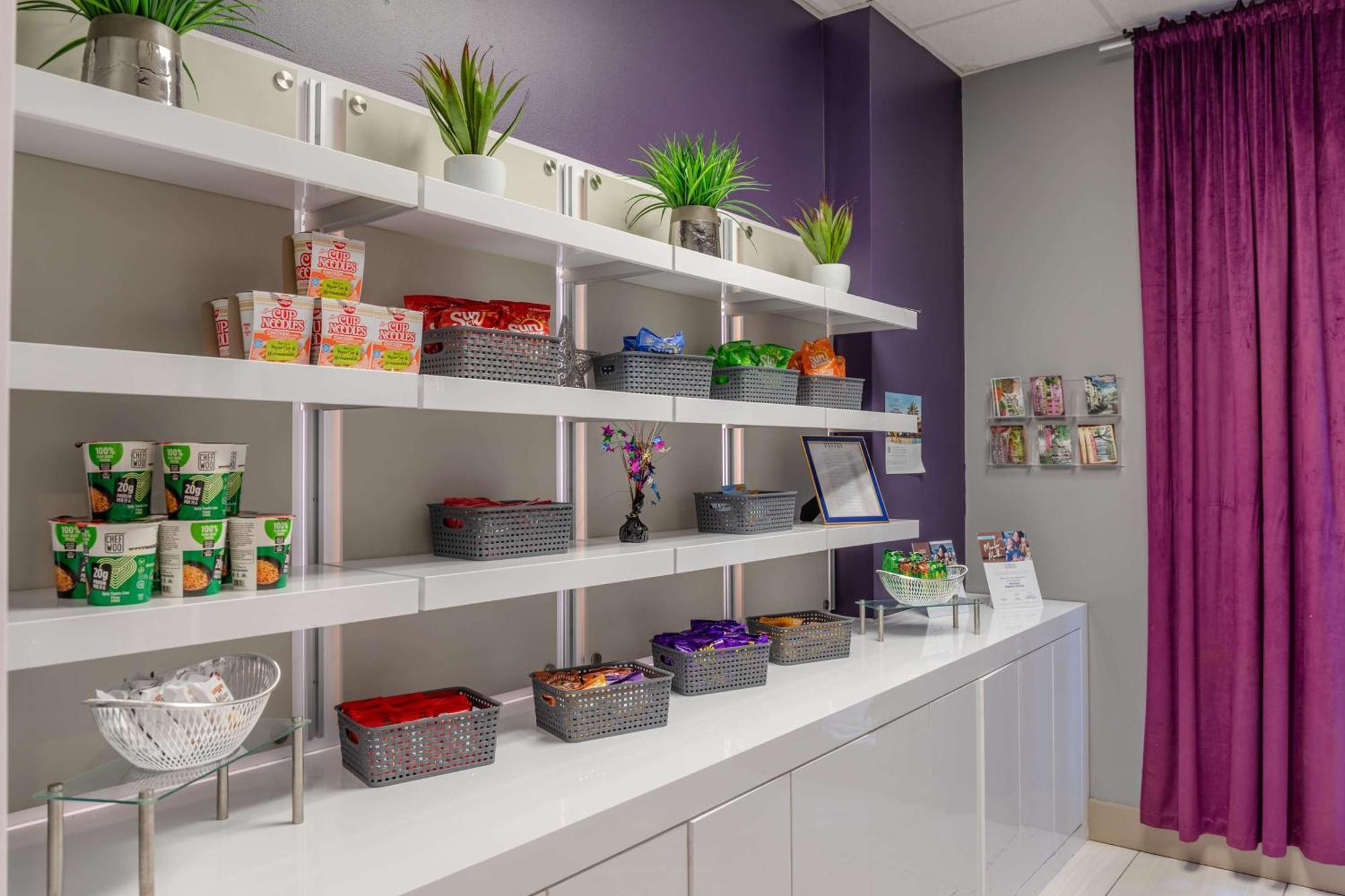 Tryp By Wyndham Savannah Esterno foto